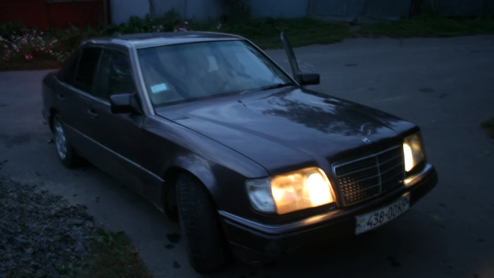 Mercedes-Benz E-Class Стиляга 5