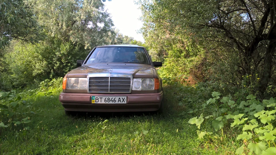 Mercedes-Benz E-Class шиколад 2