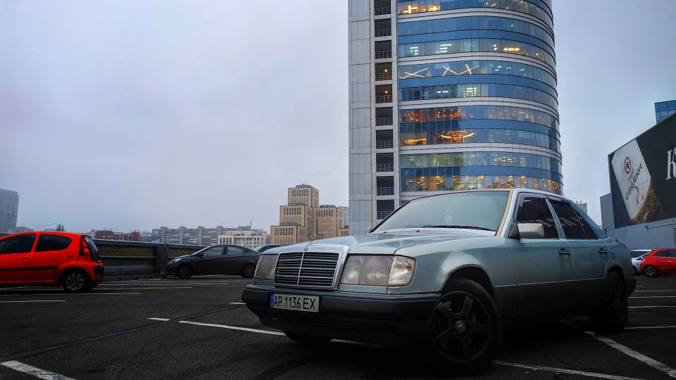 Mercedes-Benz E-Class Tamed 4