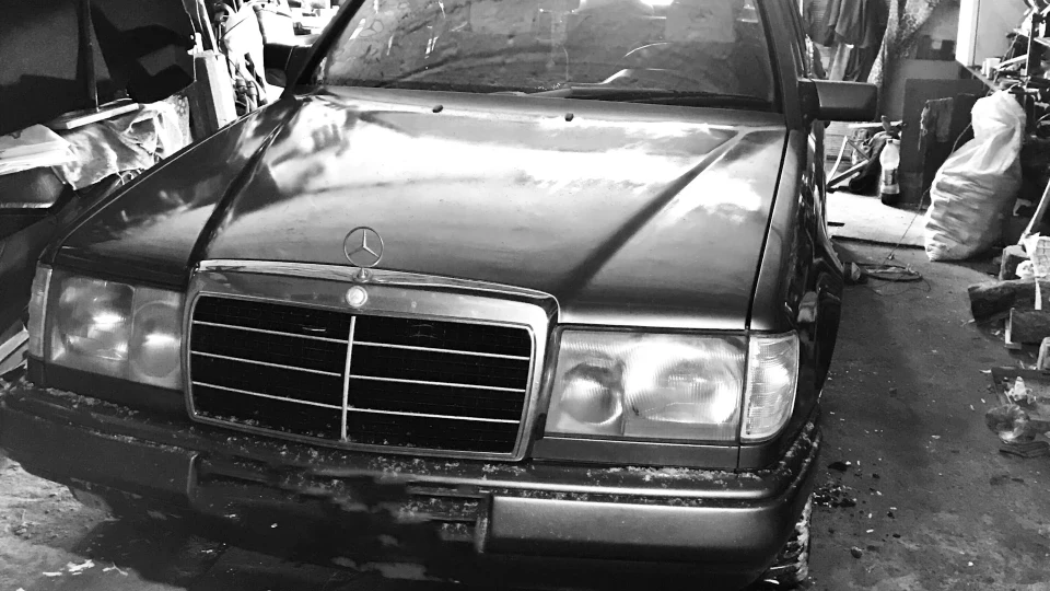 Mercedes-Benz E-Class Трактор 2.5
