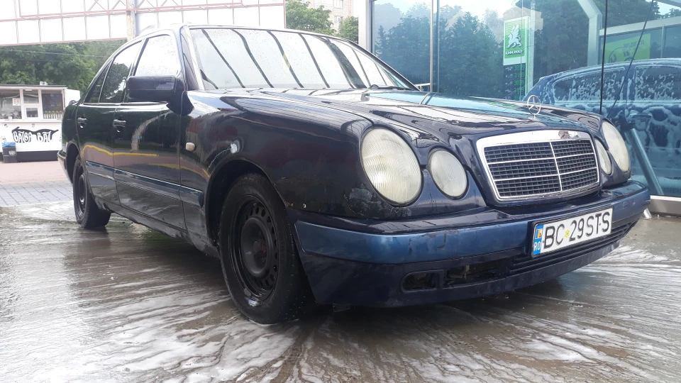 Mercedes-Benz E-Class Равлик 2