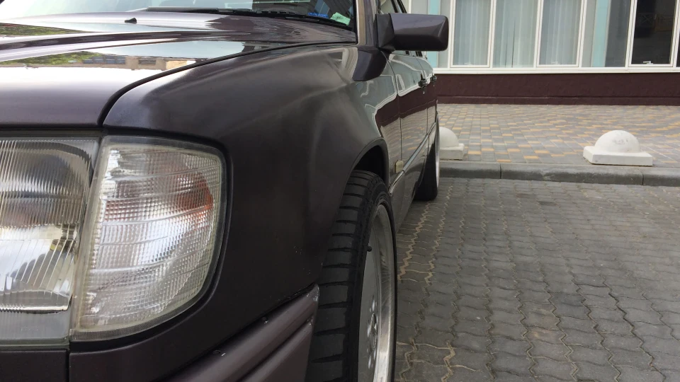 Mercedes-Benz E-Class Вовчий Брат 4