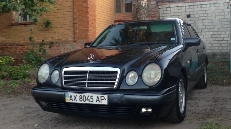 Mercedes-Benz E-Class Все круто. Задоволений 2