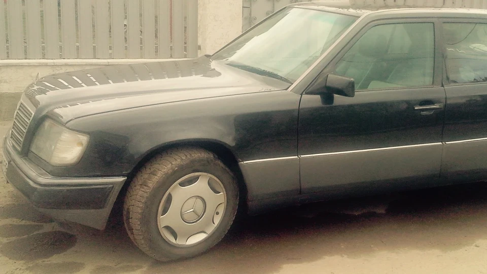 Mercedes-Benz E-Class W124 2.5D 1995г.