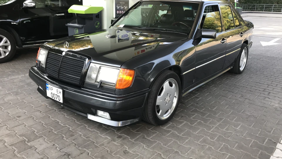 Mercedes-Benz E-Class W124 4.2 Американець