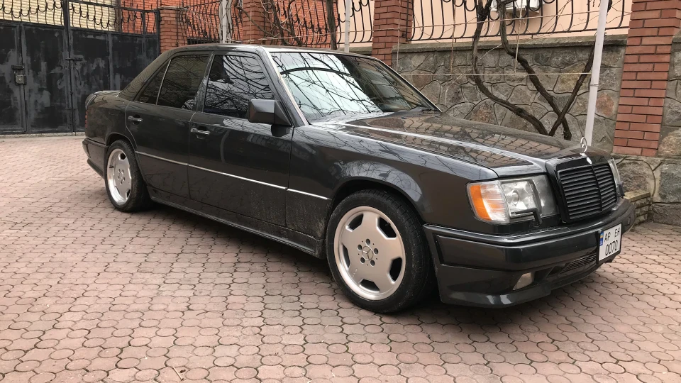 Mercedes-Benz E-Class W124 4.2 Американець 2