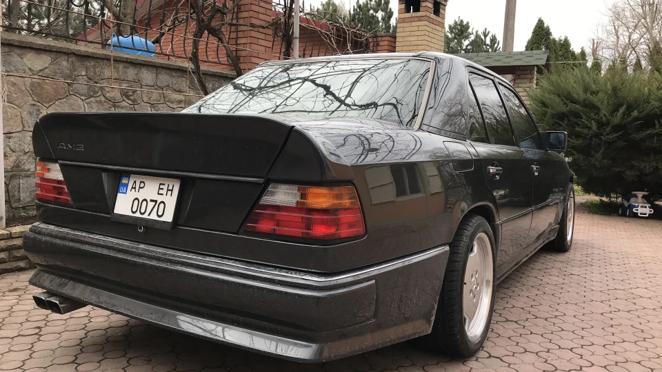 Mercedes-Benz E-Class W124 4.2 Американець 3