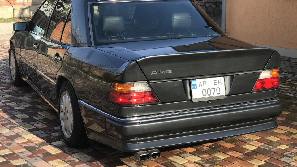 Mercedes-Benz E-Class W124 4.2 Американець 4