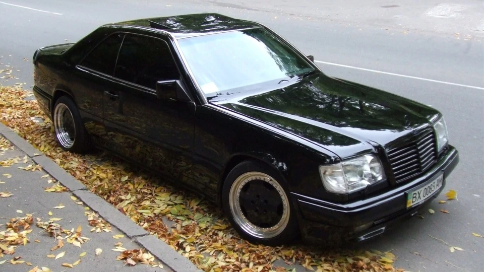 Mercedes-Benz E-Class w124 coupe AMG 5