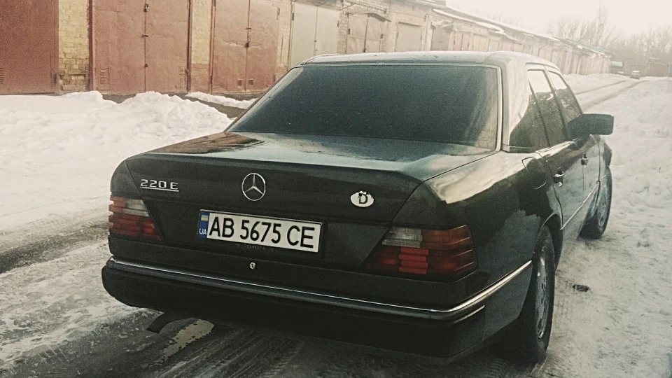 Mercedes-Benz E-Class w124 4