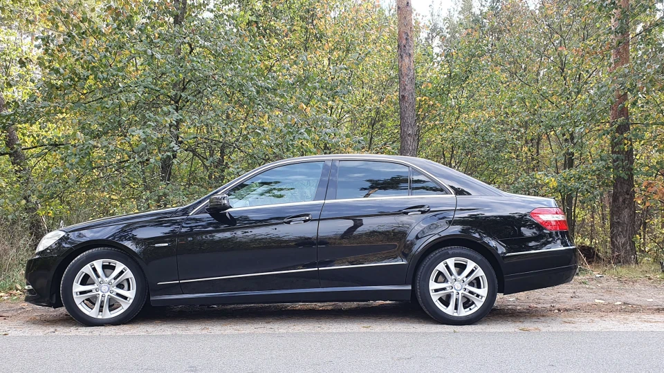 Mercedes-Benz E-Class W212 Чорний