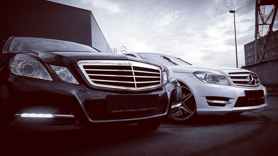 Mercedes-Benz E-Class W212 Чорний 2