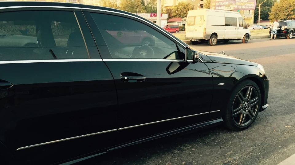 Mercedes-Benz E-Class W212 SPORT AMG. 5