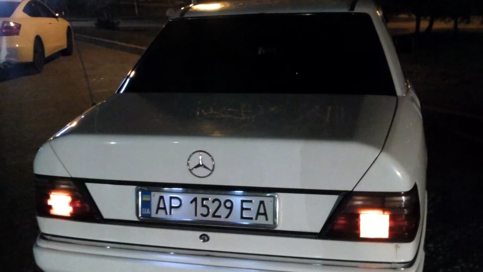 Mercedes-Benz E-Class WhiteD))))) 3