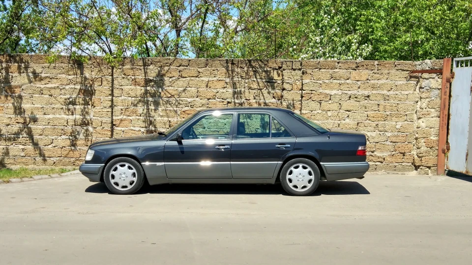 Mercedes-Benz E-Class ZEITGEIST
