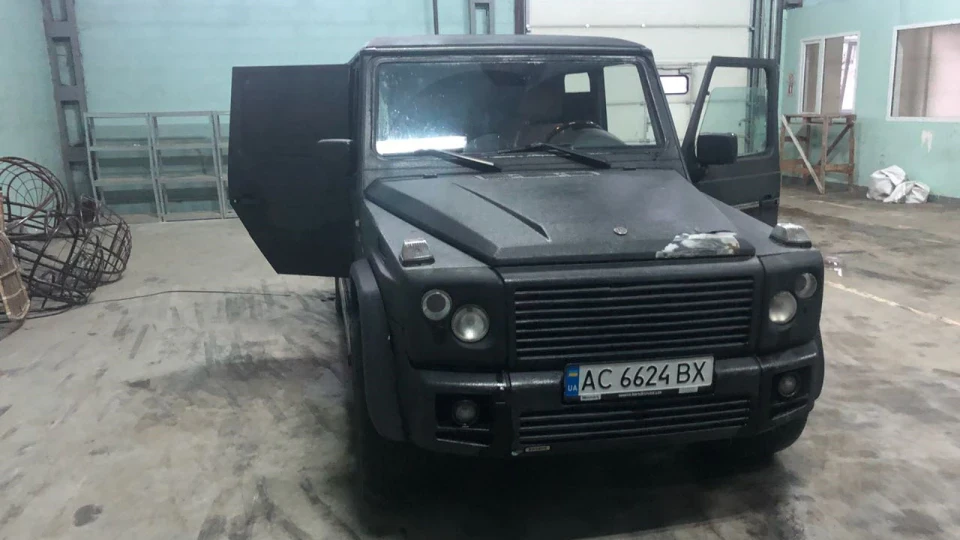 Mercedes-Benz G-Class 4