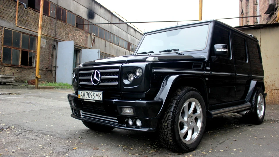 Mercedes-Benz G-Class 3