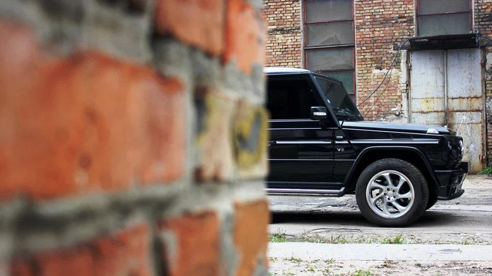 Mercedes-Benz G-Class 4