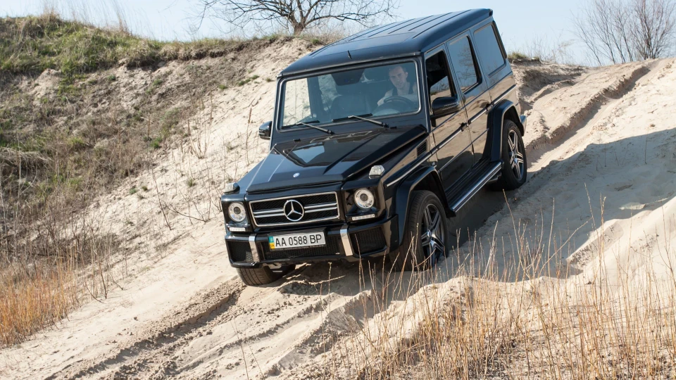 Mercedes-Benz G-Class 2
