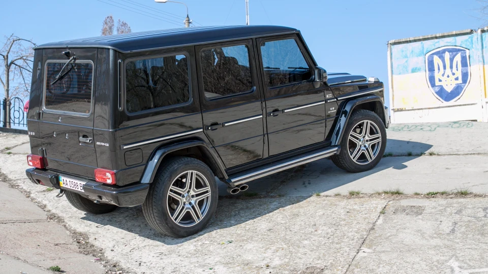Mercedes-Benz G-Class 3
