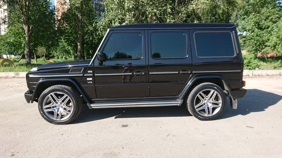 Mercedes-Benz G-Class 3