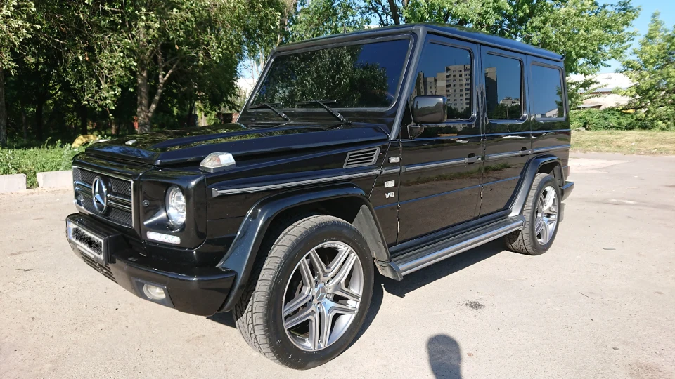 Mercedes-Benz G-Class 4