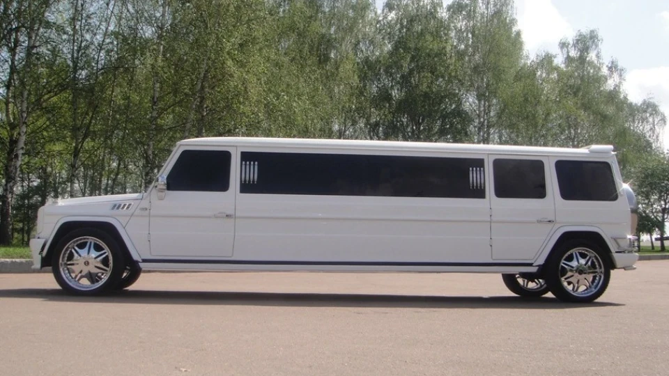 Mercedes-Benz G-Class білий лимо 2