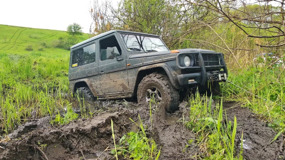 Mercedes-Benz G-Class Raptor 2.5td 4