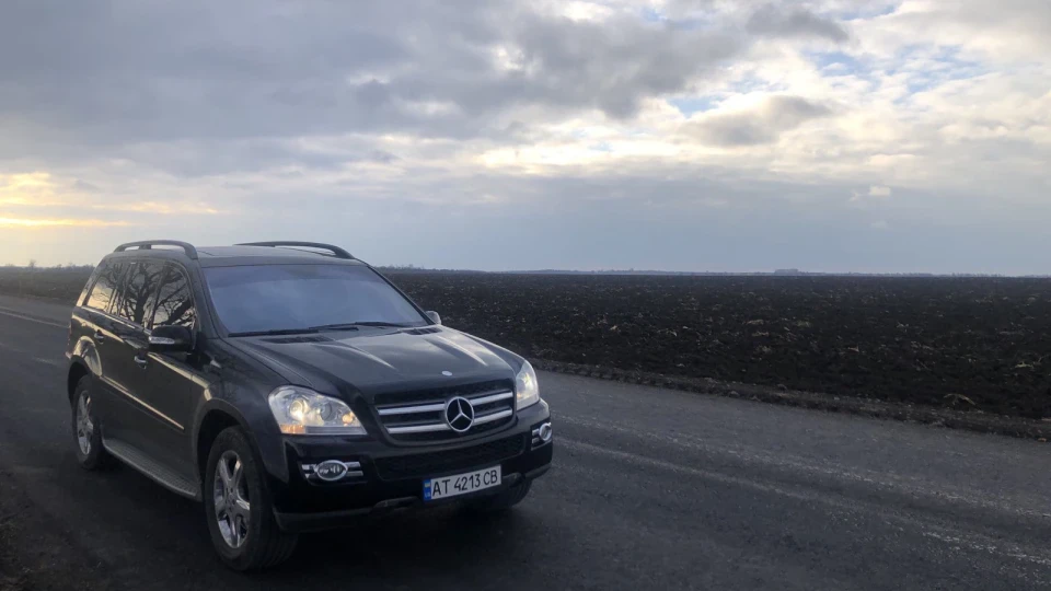 Mercedes-Benz GL-Class 2