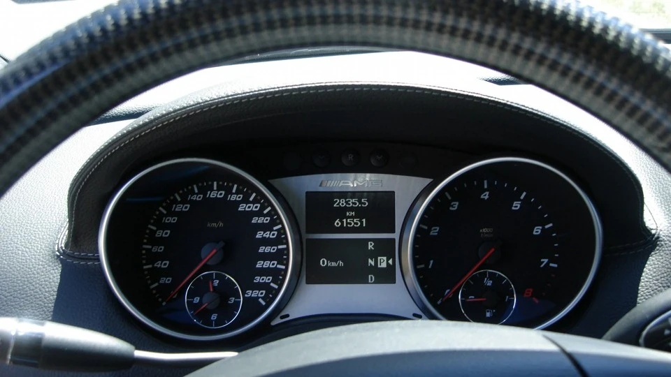 Mercedes-Benz GL-Class 5