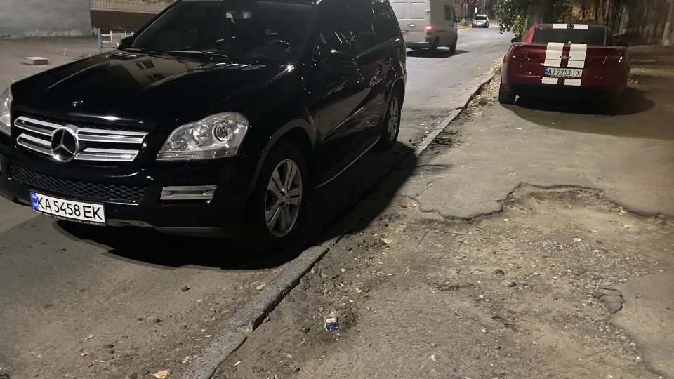 Mercedes-Benz GL-Class 2