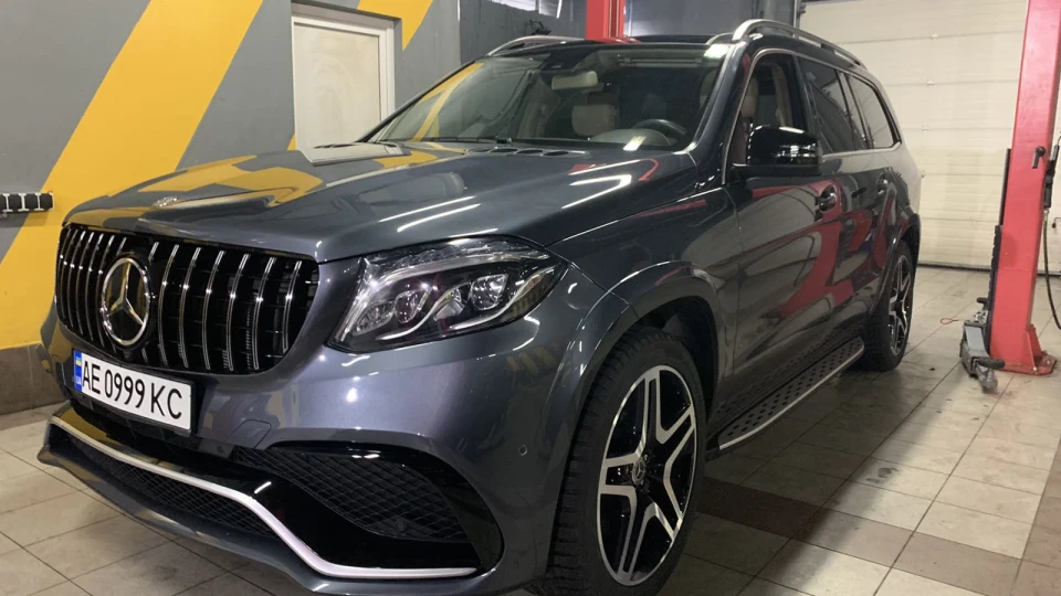 Mercedes-Benz GL-Class