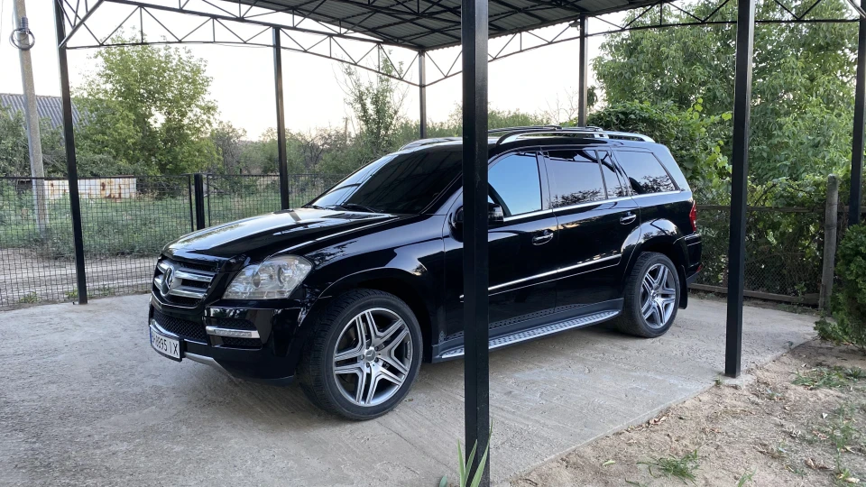 Mercedes-Benz GL-Class