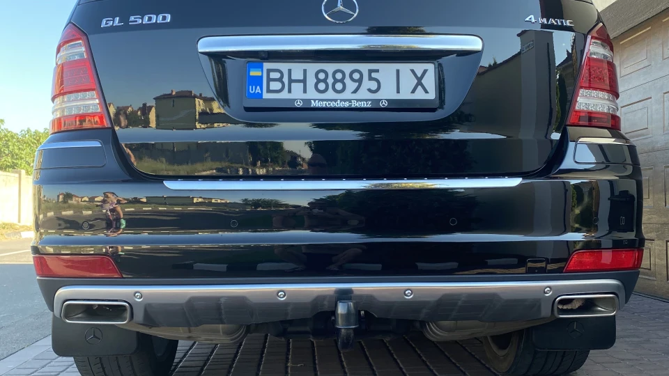 Mercedes-Benz GL-Class 3