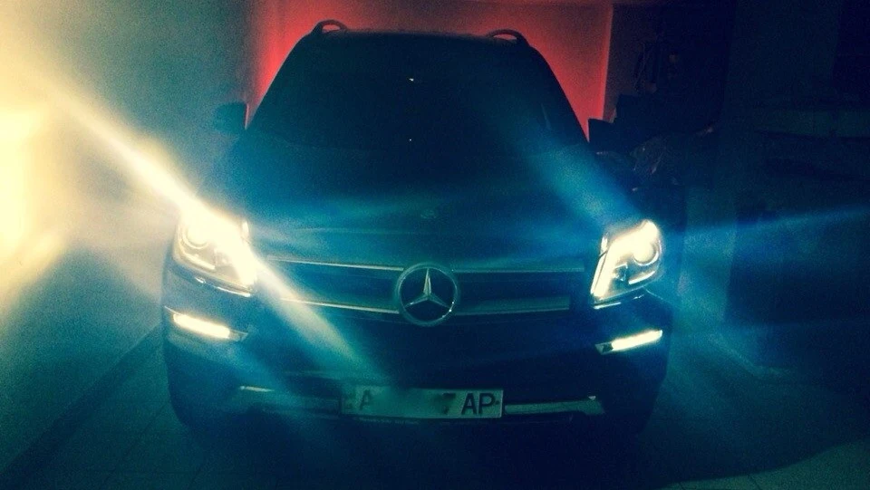 Mercedes-Benz GL-Class 350 3