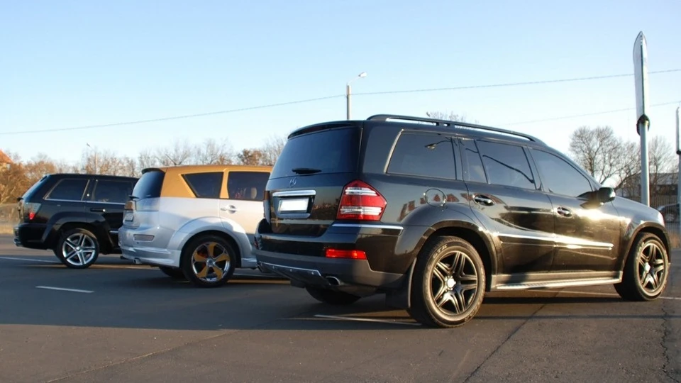 Mercedes-Benz GL-Class 450 3