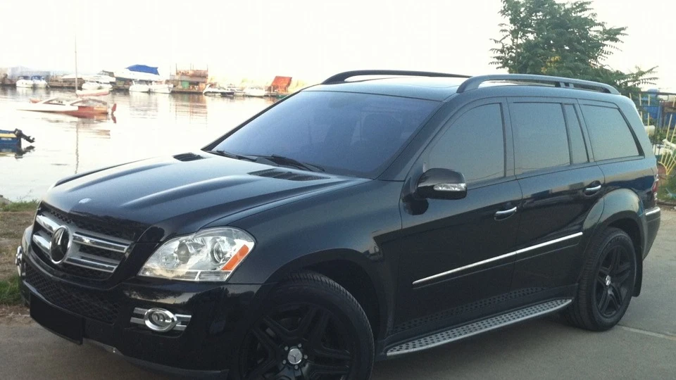 Mercedes-Benz GL-Class 450 5