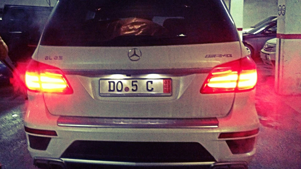 Mercedes-Benz GL-Class 63 AMG бітурбо-сарай) 2