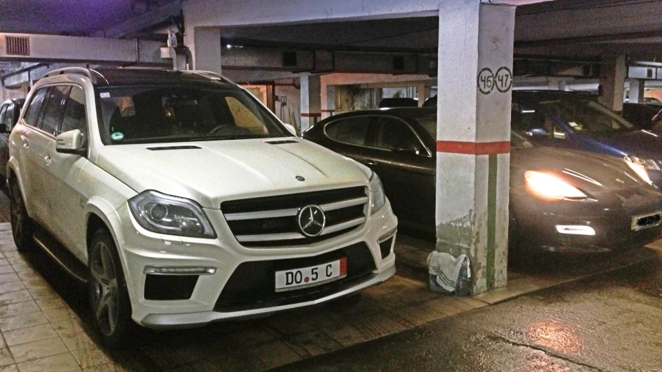 Mercedes-Benz GL-Class 63 AMG бітурбо-сарай) 4