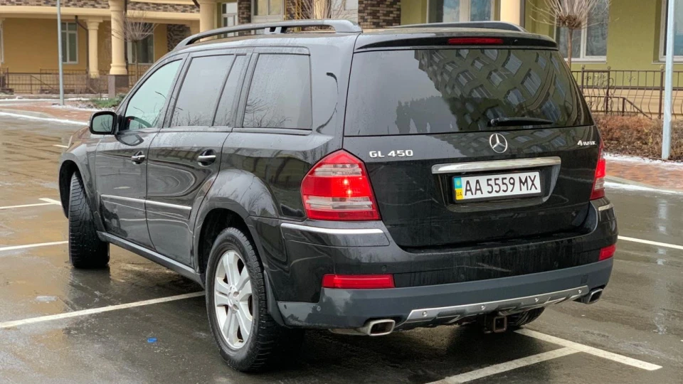 Mercedes-Benz GL-Class ⚓ Dark Shark