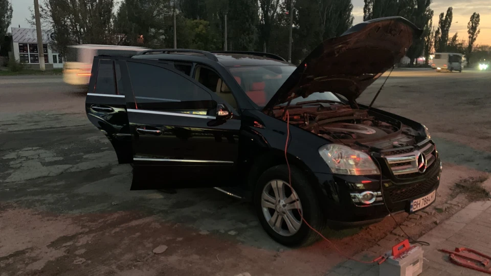 Mercedes-Benz GL-Class Костюм 4