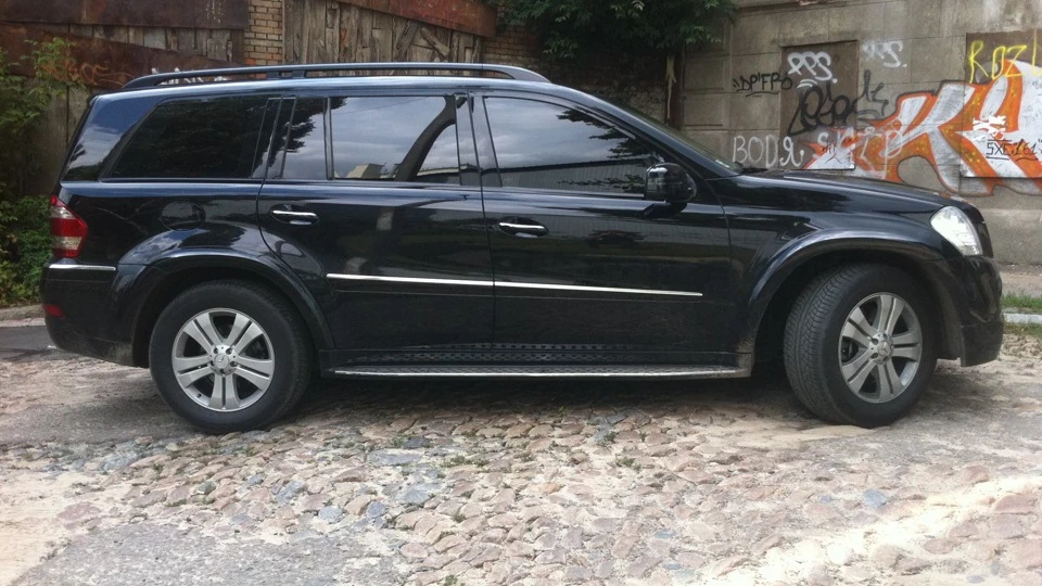 Mercedes-Benz GL-Class Кремезний Малюк 4