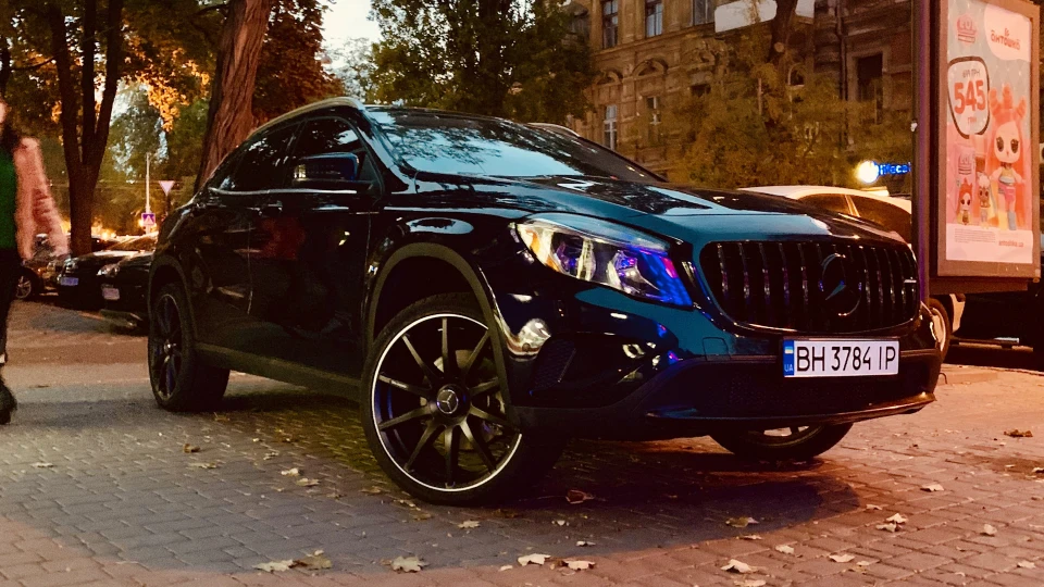Mercedes-Benz GLA-Class AMG STYLE