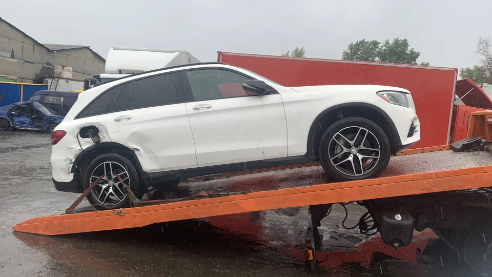 Mercedes-Benz GLC-Class 4