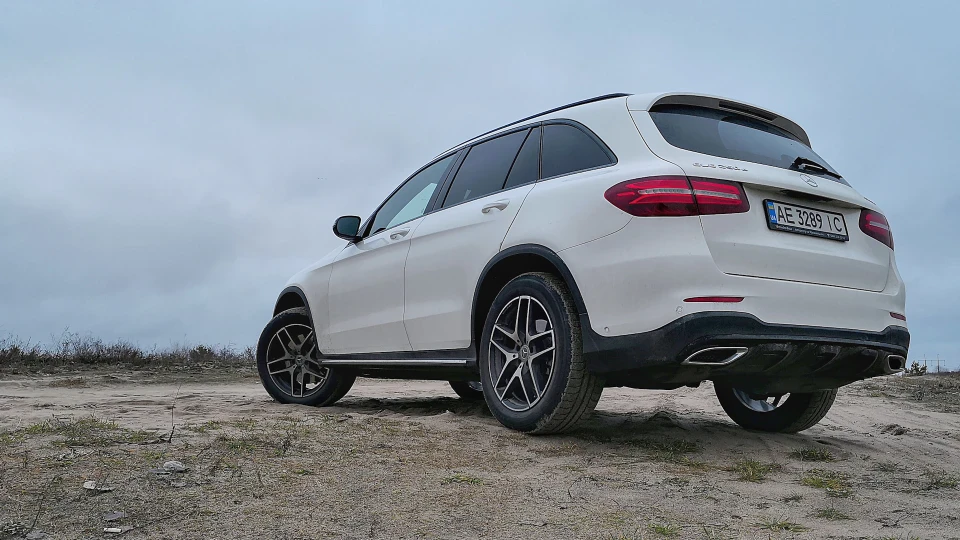 Mercedes-Benz GLC-Class AMG 250D Off-road 2