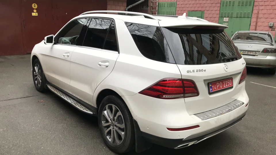 Mercedes-Benz GLE-Class 5