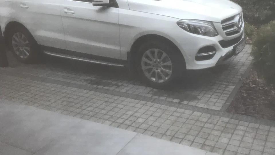 Mercedes-Benz GLE-Class 250d 3