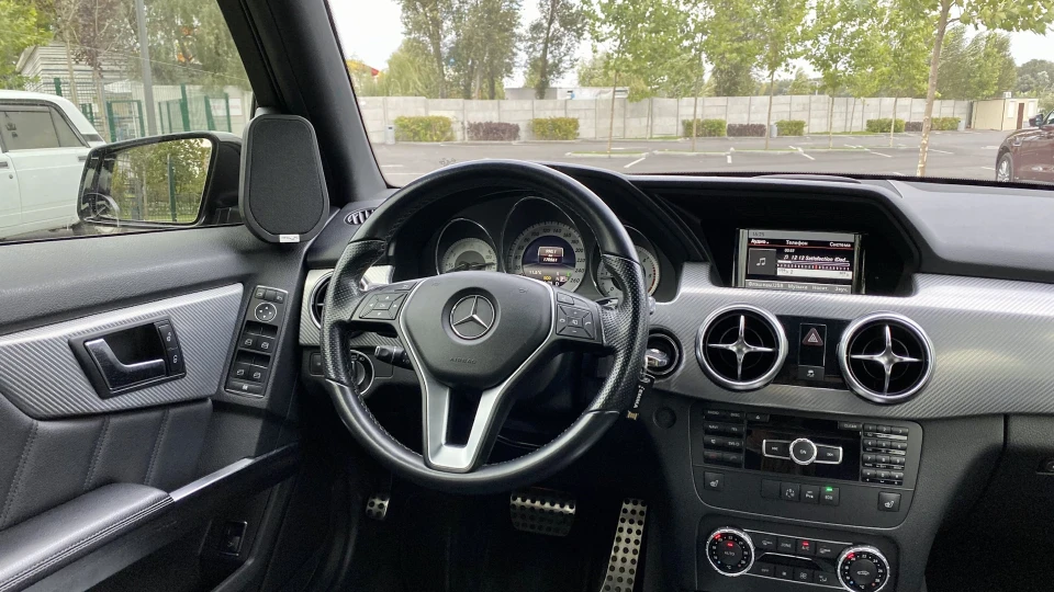 Mercedes-Benz GLK-Class 2