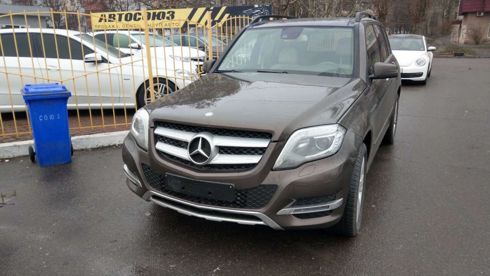 Mercedes-Benz GLK-Class 4