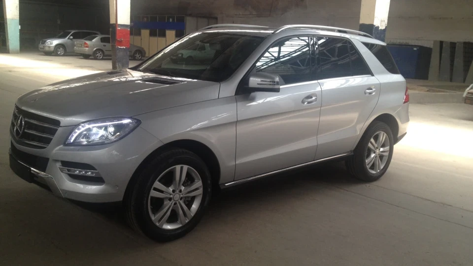 Mercedes-Benz M-class 4